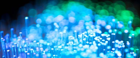 Glasfaserprodukte für Wiederverkäufer Bunte Glasfasern in einem Glasfaserkabel